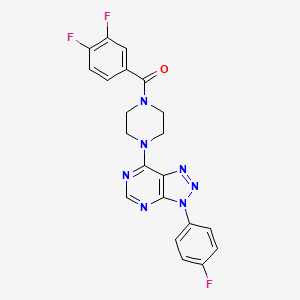 molecular formula C21H16F3N7O B2635599 (3,4-difluorophenyl)(4-(3-(4-fluorophenyl)-3H-[1,2,3]triazolo[4,5-d]pyrimidin-7-yl)piperazin-1-yl)methanone CAS No. 920365-15-7