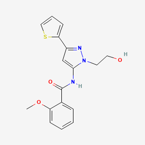 molecular formula C17H17N3O3S B2636522 N-(1-(2-hydroxyethyl)-3-(thiophen-2-yl)-1H-pyrazol-5-yl)-2-methoxybenzamide CAS No. 1226443-07-7