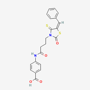 molecular formula C21H18N2O4S2 B2637112 4-{4-[(5E)-2-OXO-5-(PHENYLMETHYLIDENE)-4-SULFANYLIDENE-1,3-THIAZOLIDIN-3-YL]BUTANAMIDO}BENZOIC ACID CAS No. 306322-70-3