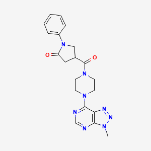 4-(4-(3-methyl-3H-[1,2,3]triazolo[4,5-d]pyrimidin-7-yl)piperazine-1-carbonyl)-1-phenylpyrrolidin-2-one