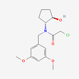 2-Chloro-N-[(3,5-dimethoxyphenyl)methyl]-N-[(1R,2R)-2-hydroxycyclopentyl]acetamide
