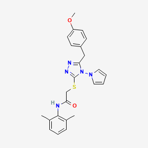 molecular formula C24H25N5O2S B2641320 N-(2,6-dimethylphenyl)-2-((5-(4-methoxybenzyl)-4-(1H-pyrrol-1-yl)-4H-1,2,4-triazol-3-yl)thio)acetamide CAS No. 896306-10-8