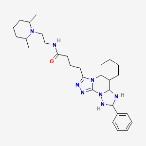molecular formula C29H34N8O B2642297 N-[2-(2,6-dimethylpiperidin-1-yl)ethyl]-4-{9-phenyl-2,4,5,7,8,10-hexaazatetracyclo[10.4.0.0^{2,6}.0^{7,11}]hexadeca-1(16),3,5,8,10,12,14-heptaen-3-yl}butanamide CAS No. 902445-96-9