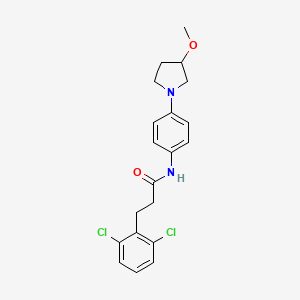 B2642424 3-(2,6-Dichlorophenyl)-N-[4-(3-methoxypyrrolidin-1-YL)phenyl]propanamide CAS No. 1797699-64-9