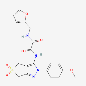 molecular formula C19H18N4O6S B2648700 N'-[(furan-2-yl)methyl]-N-[2-(4-methoxyphenyl)-5,5-dioxo-2H,4H,6H-5lambda6-thieno[3,4-c]pyrazol-3-yl]ethanediamide CAS No. 899961-70-7