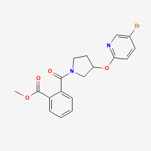 molecular formula C18H17BrN2O4 B2650342 Methyl 2-(3-((5-bromopyridin-2-yl)oxy)pyrrolidine-1-carbonyl)benzoate CAS No. 1903659-09-5