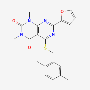molecular formula C21H20N4O3S B2650835 5-((2,5-dimethylbenzyl)thio)-7-(furan-2-yl)-1,3-dimethylpyrimido[4,5-d]pyrimidine-2,4(1H,3H)-dione CAS No. 863003-79-6
