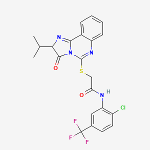 molecular formula C22H18ClF3N4O2S B2660304 N-[2-chloro-5-(trifluoromethyl)phenyl]-2-{[3-oxo-2-(propan-2-yl)-2H,3H-imidazo[1,2-c]quinazolin-5-yl]sulfanyl}acetamide CAS No. 1023533-21-2