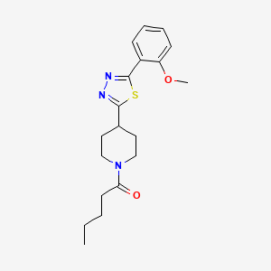 1-(4-(5-(2-Methoxyphenyl)-1,3,4-thiadiazol-2-yl)piperidin-1-yl)pentan-1-one