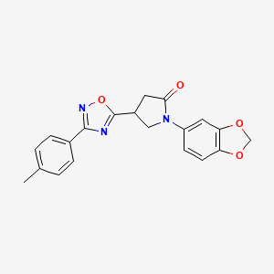 molecular formula C20H17N3O4 B2665730 1-(2H-1,3-benzodioxol-5-yl)-4-[3-(4-methylphenyl)-1,2,4-oxadiazol-5-yl]pyrrolidin-2-one CAS No. 946376-50-7