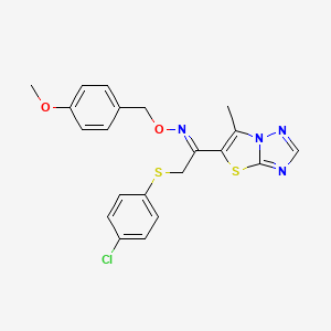 (E)-{2-[(4-chlorophenyl)sulfanyl]-1-{6-methyl-[1,2,4]triazolo[3,2-b][1,3]thiazol-5-yl}ethylidene}[(4-methoxyphenyl)methoxy]amine