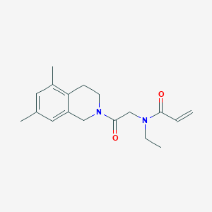 B2666700 N-[2-(5,7-Dimethyl-3,4-dihydro-1H-isoquinolin-2-yl)-2-oxoethyl]-N-ethylprop-2-enamide CAS No. 2361768-60-5
