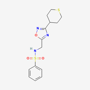 molecular formula C14H17N3O3S2 B2667483 N-{[3-(thian-4-yl)-1,2,4-oxadiazol-5-yl]methyl}benzenesulfonamide CAS No. 2034562-86-0