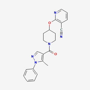 B2673152 2-((1-(5-methyl-1-phenyl-1H-pyrazole-4-carbonyl)piperidin-4-yl)oxy)nicotinonitrile CAS No. 1797270-09-7