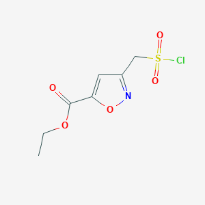molecular formula C7H8ClNO5S B2673300 Ethyl 3-(chlorosulfonylmethyl)-1,2-oxazole-5-carboxylate CAS No. 2287289-64-7