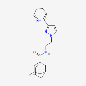 molecular formula C21H26N4O B2675509 N-{2-[3-(pyridin-2-yl)-1H-pyrazol-1-yl]ethyl}adamantane-1-carboxamide CAS No. 1448129-52-9