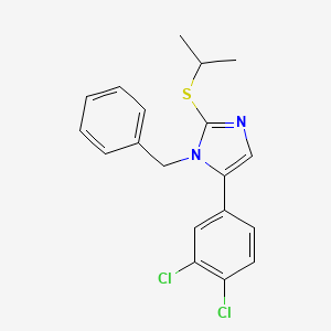 molecular formula C19H18Cl2N2S B2675680 1-benzyl-5-(3,4-dichlorophenyl)-2-(isopropylthio)-1H-imidazole CAS No. 1206986-75-5
