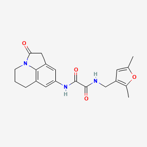 molecular formula C20H21N3O4 B2676123 N'-[(2,5-dimethylfuran-3-yl)methyl]-N-{2-oxo-1-azatricyclo[6.3.1.0^{4,12}]dodeca-4,6,8(12)-trien-6-yl}ethanediamide CAS No. 1351594-96-1