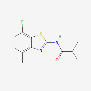 molecular formula C12H13ClN2OS B2677649 N-(7-chloro-4-methyl-1,3-benzothiazol-2-yl)-2-methylpropanamide CAS No. 912768-84-4