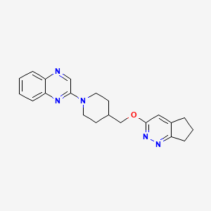 molecular formula C21H23N5O B2677670 2-[4-(6,7-Dihydro-5H-cyclopenta[c]pyridazin-3-yloxymethyl)piperidin-1-yl]quinoxaline CAS No. 2310121-71-0