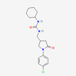 molecular formula C18H24ClN3O2 B2681558 1-((1-(4-Chlorophenyl)-5-oxopyrrolidin-3-yl)methyl)-3-cyclohexylurea CAS No. 954697-19-9