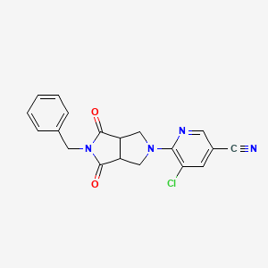 molecular formula C19H15ClN4O2 B2681586 6-(5-苄基-4,6-二氧代-1,3,3a,6a-四氢吡咯并[3,4-c]吡咯-2-基)-5-氯吡啶-3-碳腈 CAS No. 2415543-06-3