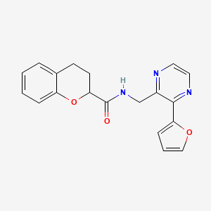 molecular formula C19H17N3O3 B2682923 N-((3-(furan-2-yl)pyrazin-2-yl)methyl)chroman-2-carboxamide CAS No. 2034533-40-7