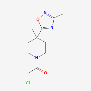 molecular formula C11H16ClN3O2 B2683826 2-Chloro-1-[4-methyl-4-(3-methyl-1,2,4-oxadiazol-5-yl)piperidin-1-yl]ethanone CAS No. 2411246-25-6