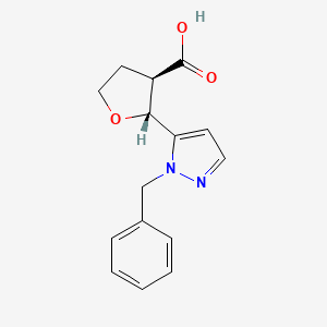 molecular formula C15H16N2O3 B2684763 (2R,3R)-2-(2-Benzylpyrazol-3-yl)oxolane-3-carboxylic acid CAS No. 2059917-98-3