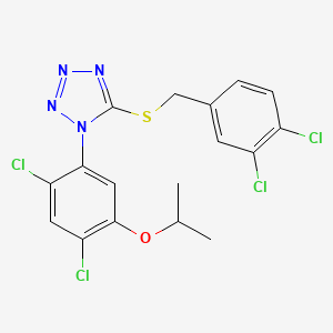 molecular formula C17H14Cl4N4OS B2685451 5-[(3,4-dichlorobenzyl)sulfanyl]-1-(2,4-dichloro-5-isopropoxyphenyl)-1H-1,2,3,4-tetraazole CAS No. 400085-64-5