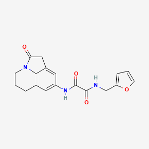molecular formula C18H17N3O4 B2685986 N'-[(furan-2-yl)methyl]-N-{2-oxo-1-azatricyclo[6.3.1.0^{4,12}]dodeca-4,6,8(12)-trien-6-yl}ethanediamide CAS No. 898427-04-8