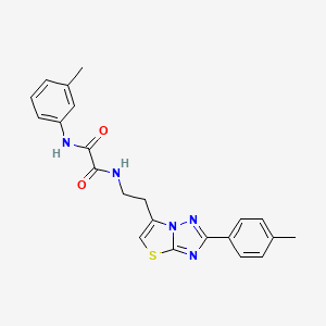 molecular formula C22H21N5O2S B2686323 N1-(间甲苯基)-N2-(2-(2-(间甲苯基)噻唑并[3,2-b][1,2,4]三嗪-6-基)乙基)草酰胺 CAS No. 894030-66-1