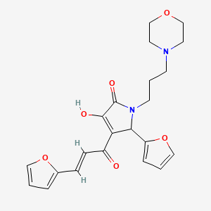 molecular formula C22H24N2O6 B2686477 (E)-5-(furan-2-yl)-4-(3-(furan-2-yl)acryloyl)-3-hydroxy-1-(3-morpholinopropyl)-1H-pyrrol-2(5H)-one CAS No. 862315-49-9