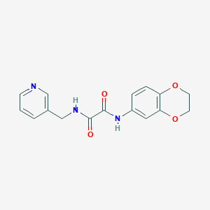 molecular formula C16H15N3O4 B2688766 N-(2,3-dihydro-1,4-benzodioxin-6-yl)-N'-[(pyridin-3-yl)methyl]ethanediamide CAS No. 900000-99-9
