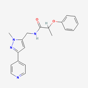 molecular formula C19H20N4O2 B2690358 N-{[1-methyl-3-(pyridin-4-yl)-1H-pyrazol-5-yl]methyl}-2-phenoxypropanamide CAS No. 2319848-16-1