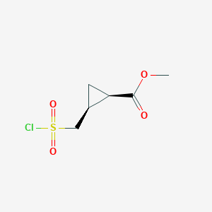 molecular formula C6H9ClO4S B2694367 Methyl (1R,2S)-2-(chlorosulfonylmethyl)cyclopropane-1-carboxylate CAS No. 2137718-17-1