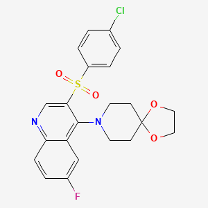 8-[3-(4-Chlorophenyl)sulfonyl-6-fluoroquinolin-4-yl]-1,4-dioxa-8-azaspiro[4.5]decane