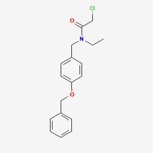 molecular formula C18H20ClNO2 B2698350 N-{[4-(benzyloxy)phenyl]methyl}-2-chloro-N-ethylacetamide CAS No. 923777-57-5