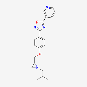 B2698535 3-[4-[[1-(2-Methylpropyl)aziridin-2-yl]methoxy]phenyl]-5-pyridin-3-yl-1,2,4-oxadiazole CAS No. 2418671-44-8