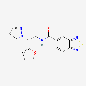 molecular formula C16H13N5O2S B2698592 N-(2-(furan-2-yl)-2-(1H-pyrazol-1-yl)ethyl)benzo[c][1,2,5]thiadiazole-5-carboxamide CAS No. 2034566-38-4