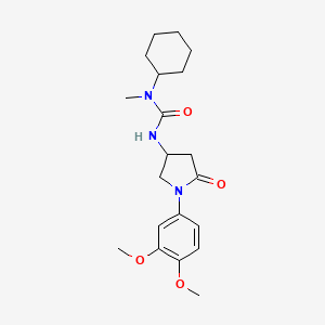 1-Cyclohexyl-3-(1-(3,4-dimethoxyphenyl)-5-oxopyrrolidin-3-yl)-1-methylurea
