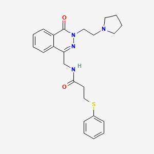 molecular formula C24H28N4O2S B2700694 N-((4-oxo-3-(2-(pyrrolidin-1-yl)ethyl)-3,4-dihydrophthalazin-1-yl)methyl)-3-(phenylthio)propanamide CAS No. 1448033-37-1