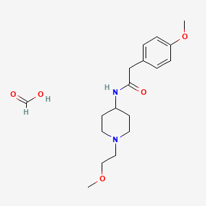 molecular formula C18H28N2O5 B2702882 N-(1-(2-methoxyethyl)piperidin-4-yl)-2-(4-methoxyphenyl)acetamide formate CAS No. 1421452-62-1