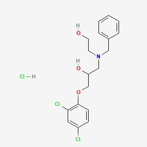 molecular formula C18H22Cl3NO3 B2703341 1-(Benzyl(2-hydroxyethyl)amino)-3-(2,4-dichlorophenoxy)propan-2-ol hydrochloride CAS No. 474255-31-7