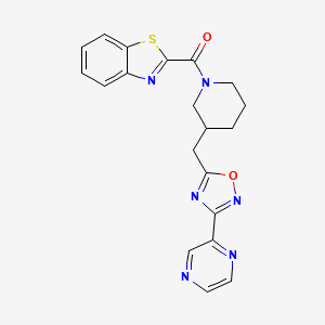 molecular formula C20H18N6O2S B2709450 Benzo[d]thiazol-2-yl(3-((3-(pyrazin-2-yl)-1,2,4-oxadiazol-5-yl)methyl)piperidin-1-yl)methanone CAS No. 1706105-31-8