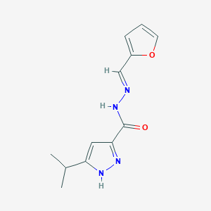 molecular formula C12H14N4O2 B2710802 N'-[(E)-furan-2-ylmethylidene]-3-(propan-2-yl)-1H-pyrazole-5-carbohydrazide CAS No. 1310361-97-7