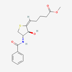 molecular formula C17H21NO4S B2713084 METHYL 5-[(2E)-4-BENZAMIDO-3-HYDROXYTHIOLAN-2-YLIDENE]PENTANOATE CAS No. 1082689-76-6