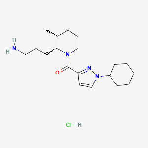 B2715241 [(2R,3R)-2-(3-Aminopropyl)-3-methylpiperidin-1-yl]-(1-cyclohexylpyrazol-3-yl)methanone;hydrochloride CAS No. 2418595-55-6