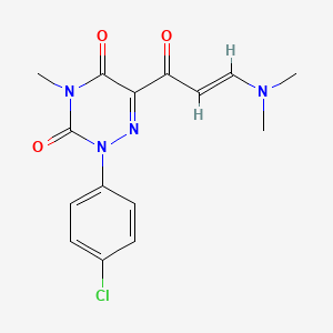 molecular formula C15H15ClN4O3 B2715705 2-(4-chlorophenyl)-6-[3-(dimethylamino)acryloyl]-4-methyl-1,2,4-triazine-3,5(2H,4H)-dione CAS No. 1164529-87-6