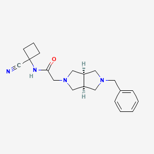 molecular formula C20H26N4O B2715728 2-[(3Ar,6aS)-2-benzyl-1,3,3a,4,6,6a-hexahydropyrrolo[3,4-c]pyrrol-5-yl]-N-(1-cyanocyclobutyl)acetamide CAS No. 2261009-34-9